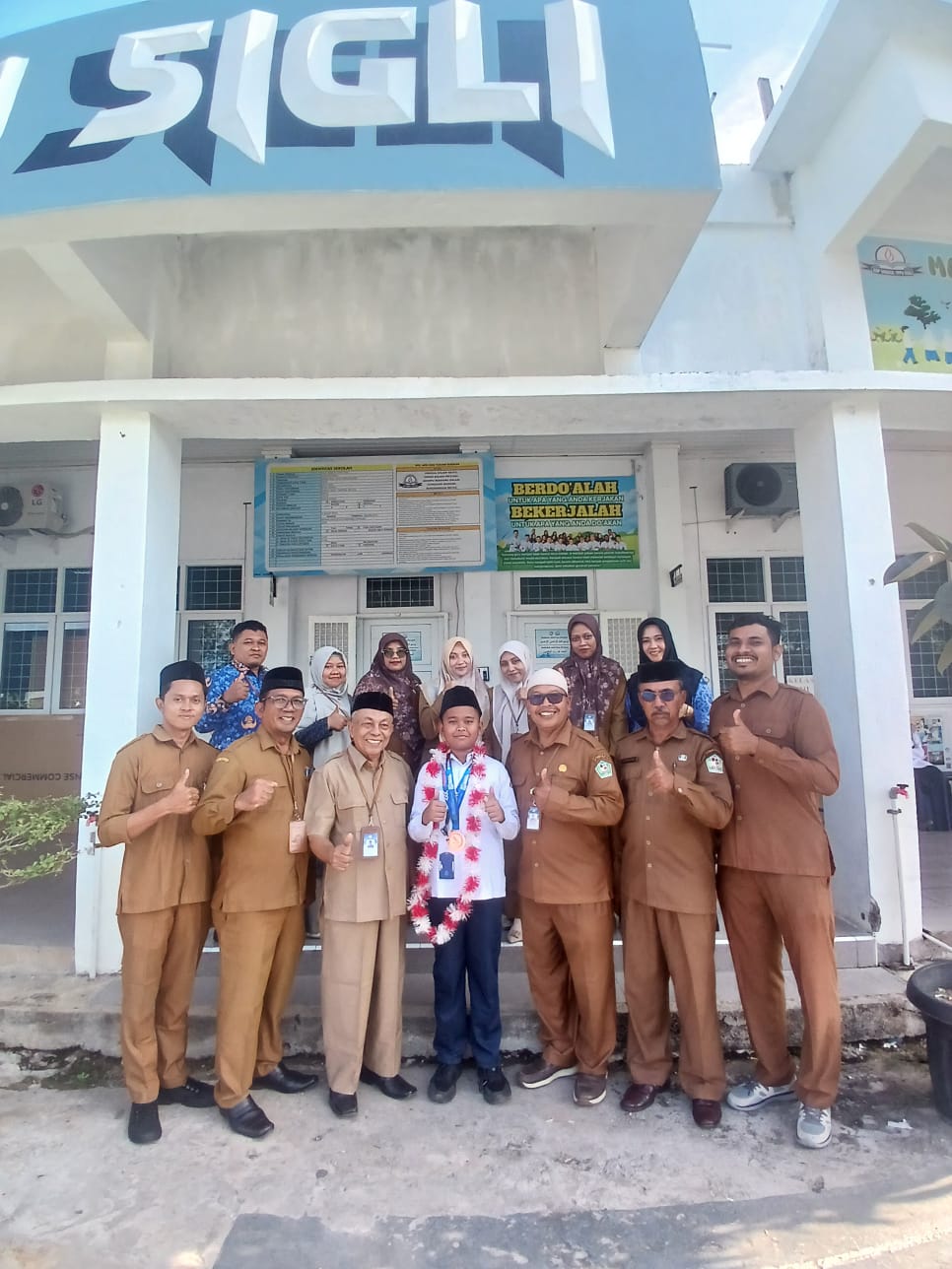 Banner Sekolah